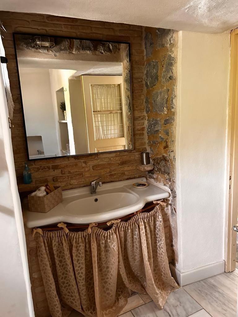 Guesthousekamara Monemvasia Luaran gambar